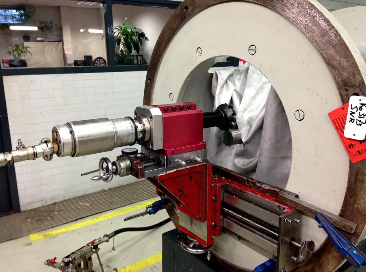 OSM portable milling unit working on-site